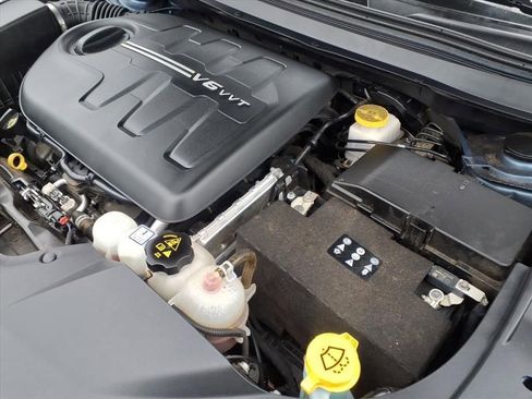 Certified 2021 Jeep Cherokee Limited w/ Elite Package image 30