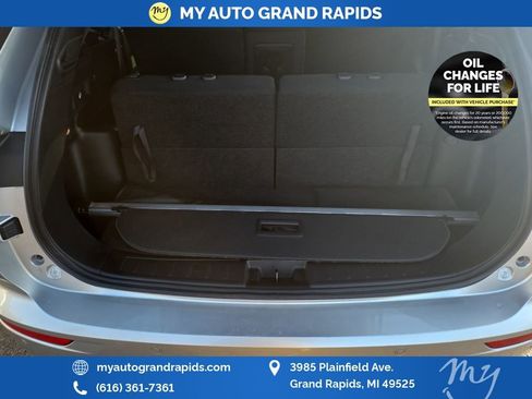 Used 2024 Mitsubishi Outlander ES image 25