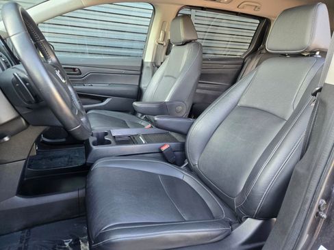 Used 2024 Honda Odyssey EX-L image 19