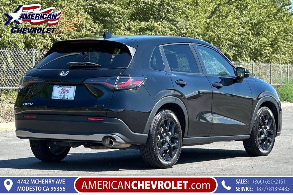 Used 2024 Honda HR-V Sport image 4