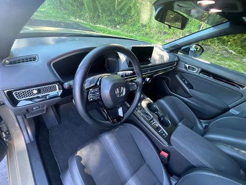 Used 2025 Honda Civic Sport image 9