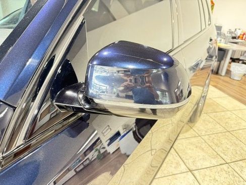 Used 2022 BMW X7 M50i image 9