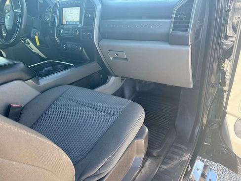 Used 2020 Ford F350 XLT w/ XLT Premium Package AWD/4WD image 8