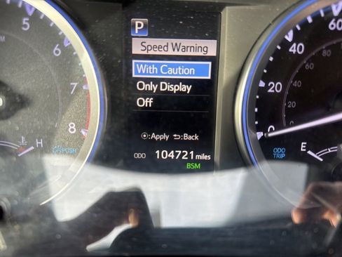 Used 2019 Toyota Highlander XLE image 27