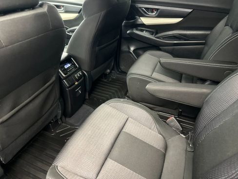 Used 2021 Subaru Ascent Premium w/ Convenience Package image 11