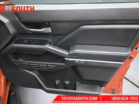 Used 2025 Toyota Tacoma TRD Sport w/ TRD Sport Upgrade Package AWD/4WD image 31
