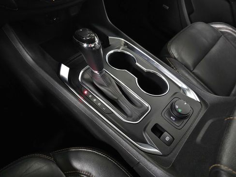 Used 2019 Chevrolet Traverse LT w/ LT Premium Package image 32