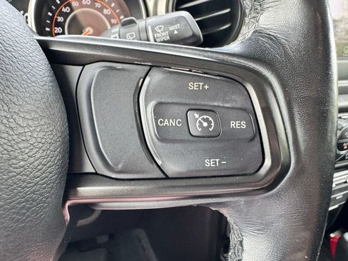Used 2021 Jeep Wrangler Unlimited Sport AWD/4WD image 35