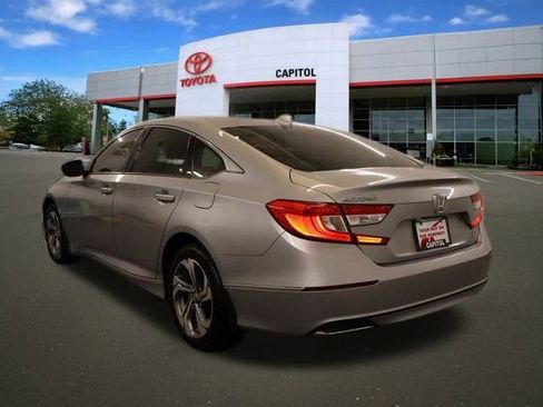 Used 2018 Honda Accord EX image 5