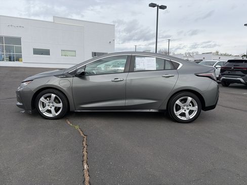 Used 2016 Chevrolet Volt LT FWD image 8