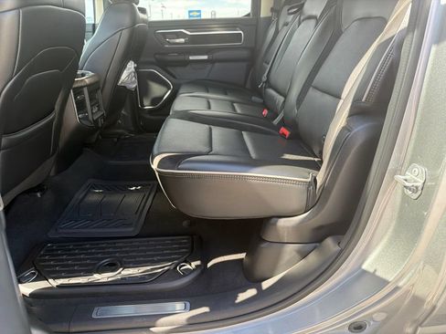 Used 2019 RAM 1500 Laramie RWD image 11