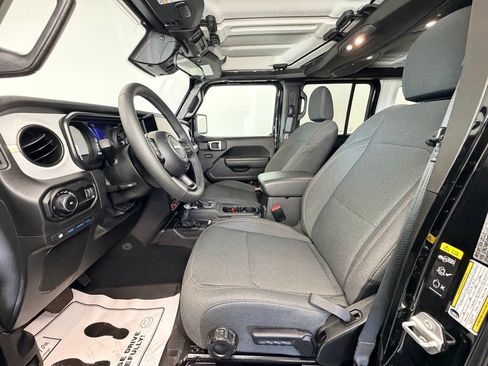 Used 2025 Jeep Wrangler Unlimited Sport S 4xe AWD/4WD image 3