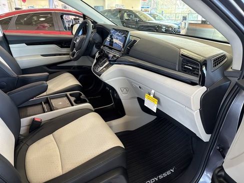 New 2026 Honda Odyssey Elite image 19
