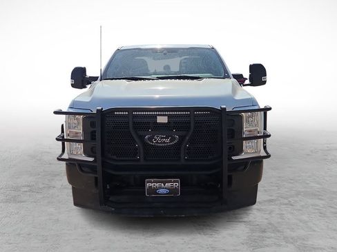 Used 2024 Ford F250 XL AWD/4WD image 3