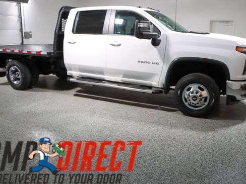 Used 2023 Chevrolet Silverado 3500 LT w/ Convenience Package AWD/4WD image 6
