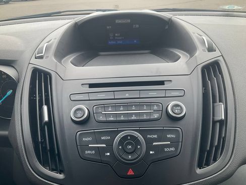 Used 2017 Ford Escape SE AWD/4WD image 14