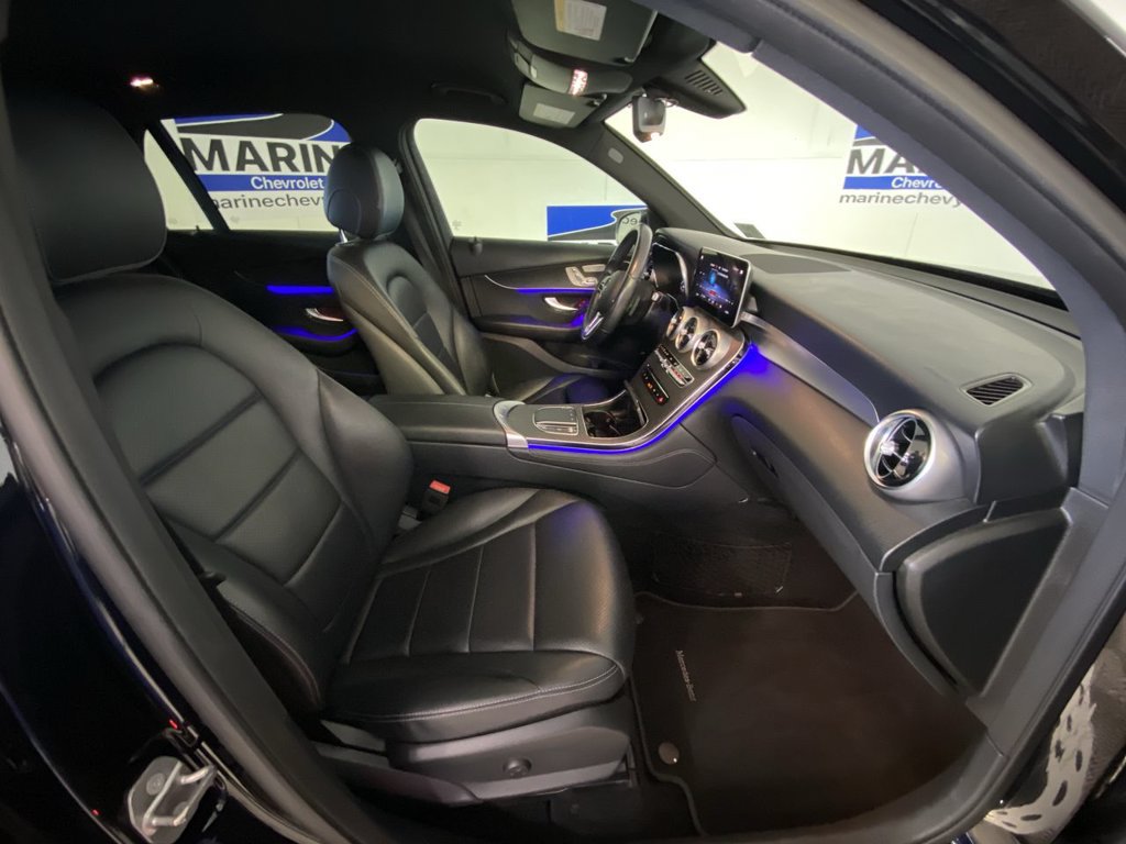 Used 2020 Mercedes-Benz GLC 300 image 32