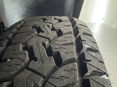 Used 2012 GMC Sierra 1500 SLT w/ Suspension Package, Off-Road AWD/4WD image 11