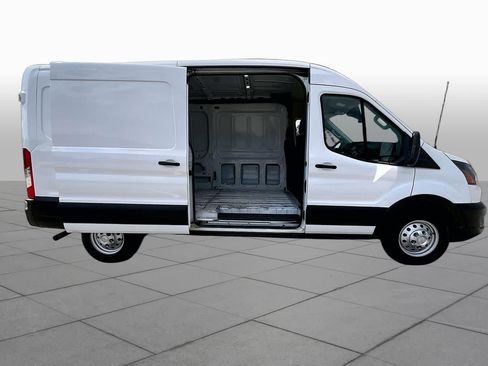 Used 2023 Ford Transit 250 Medium Roof AWD image 20