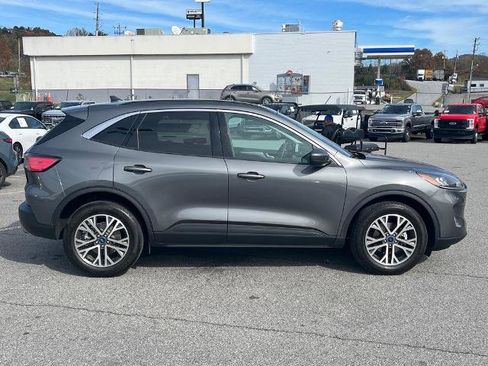 Certified 2022 Ford Escape SEL w/ Technology Package image 2