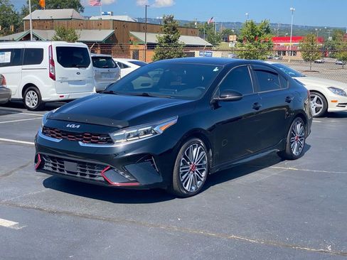 Used 2022 Kia Forte GT w/ GT Technology Package image 3