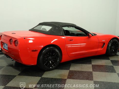 Used 1999 Chevrolet Corvette Convertible w/ Memory Pkg RWD image 12