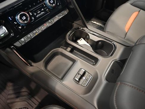 New 2026 GMC Sierra 2500 AT4 w/ AT4 Premium Plus Package AWD/4WD image 24