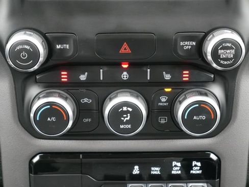 Used 2020 RAM 1500 Big Horn image 19