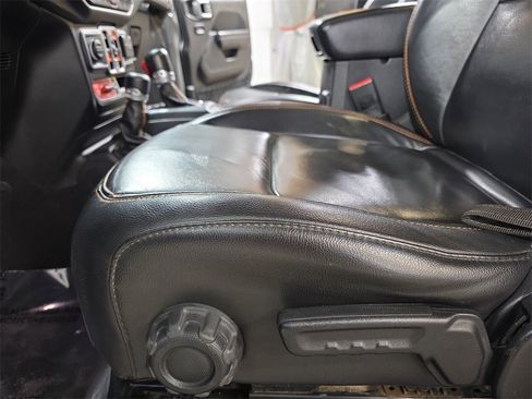 Used 2021 Jeep Gladiator Mojave w/ Uconnect 4C Nav & Sound Group image 28