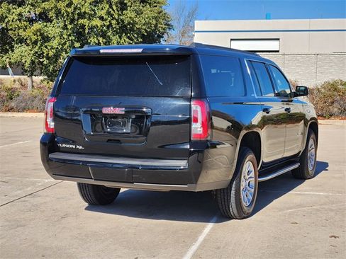 Used 2020 GMC Yukon XL SLT image 5