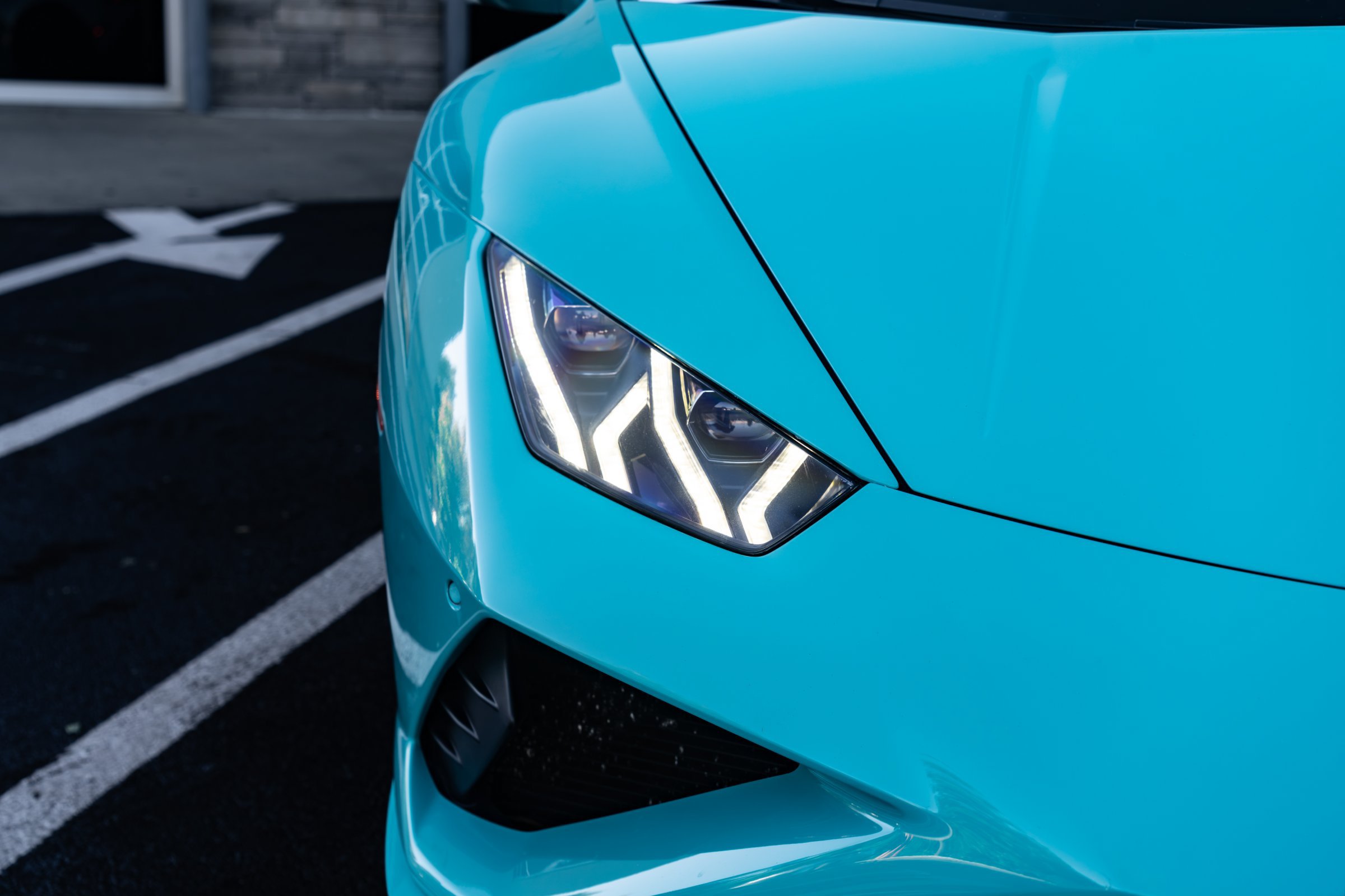Used 2023 Lamborghini Huracan EVO RWD image 8
