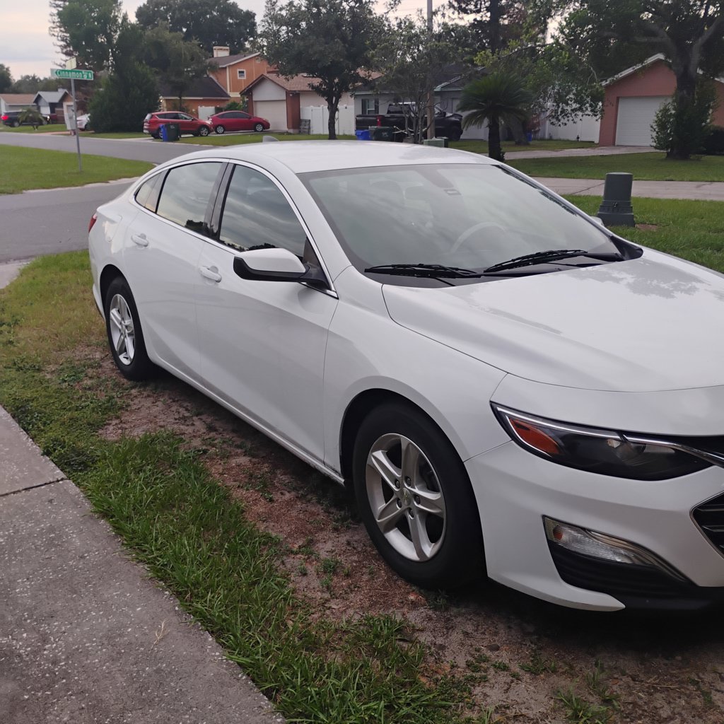 Used 2021 Chevrolet Malibu LS FWD image 5
