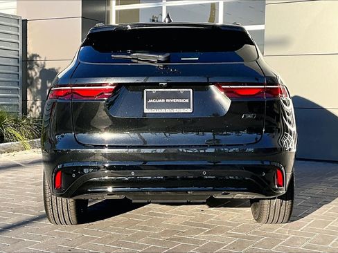 New 2026 Jaguar F-PACE R-Dynamic S image 4