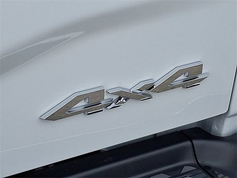 Used 2024 RAM 2500 Tradesman w/ Chrome Appearance Group image 24