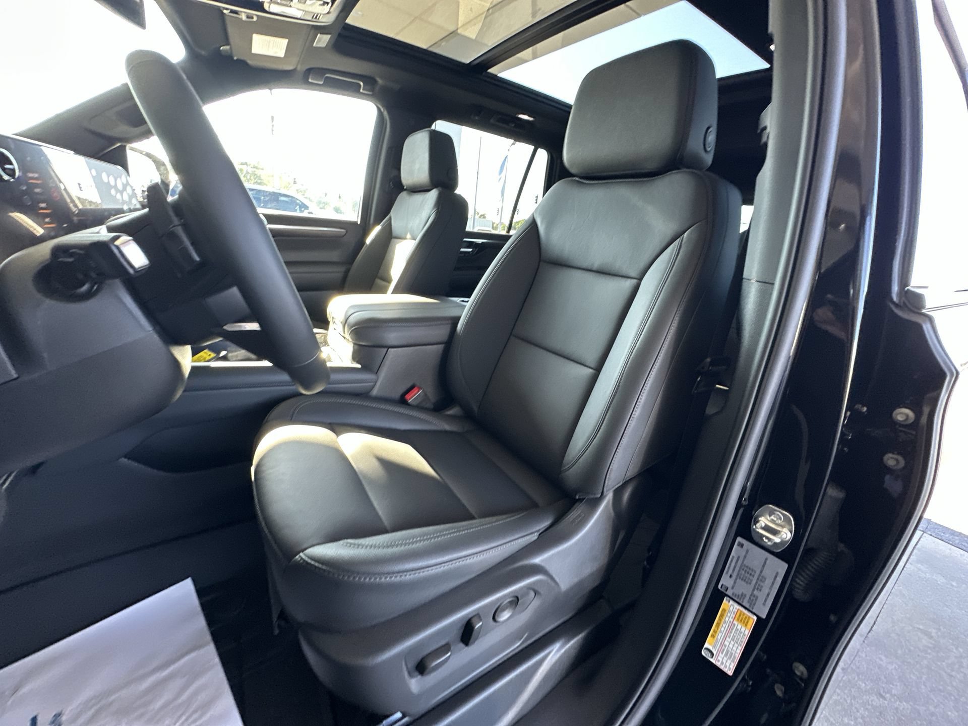 New 2026 Chevrolet Tahoe Z71 w/ Comfort Package AWD/4WD image 20