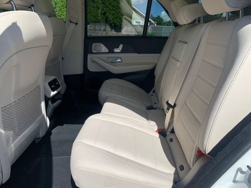 Used 2022 Mercedes-Benz GLE 350 4MATIC image 11