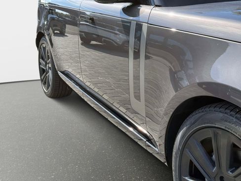 Used 2022 Land Rover Range Rover Long Wheelbase SE image 20