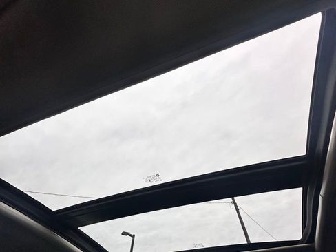 Used 2018 Chevrolet Malibu LT w/ Leather Package image 32