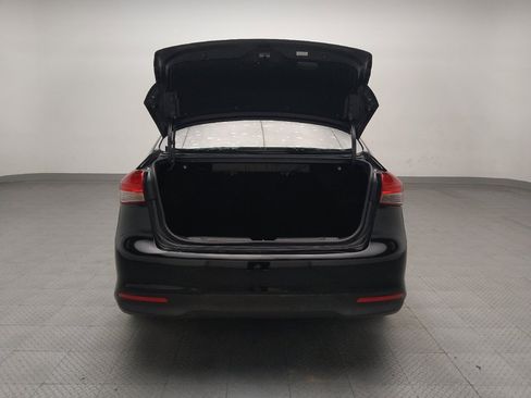 Used 2017 Kia Forte LX image 29