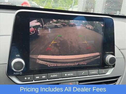 Used 2019 Nissan Altima 2.5 SV FWD image 12