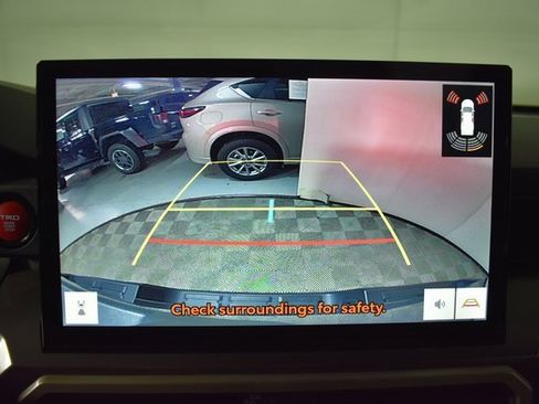 Used 2024 Toyota Tacoma TRD Off-Road image 23