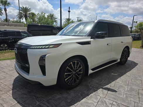 New 2026 INFINITI QX80 Autograph w/ Premium Cargo Package AWD/4WD image 7