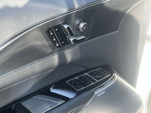 Used 2026 Cadillac Lyriq Premium Luxury image 15