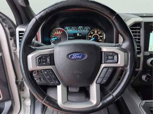 Used 2018 Ford F150 Platinum w/ Equipment Group 701A Luxury AWD/4WD image 25