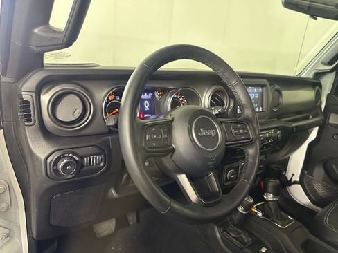 Used 2022 Jeep Wrangler Unlimited Sport AWD/4WD image 13