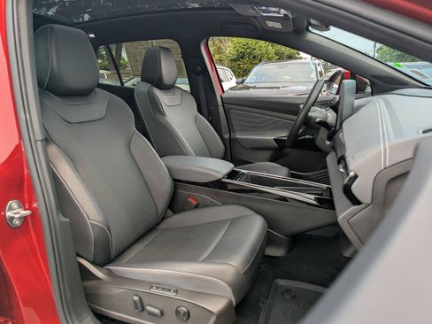 Certified 2023 Volkswagen ID.4 Pro S AWD/4WD image 34
