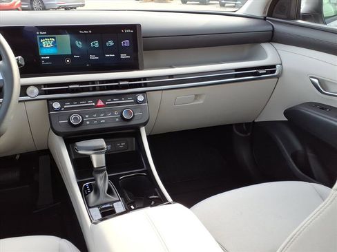 New 2026 Hyundai Tucson SE image 9