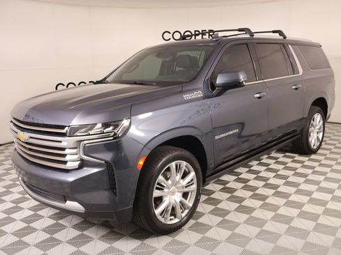 Used 2021 Chevrolet Suburban High Country AWD/4WD image 11
