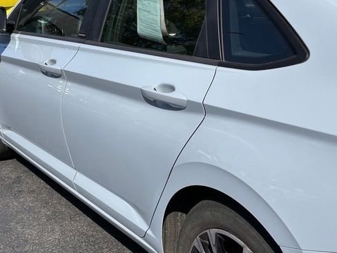 Used 2025 Volkswagen Jetta Sport image 7