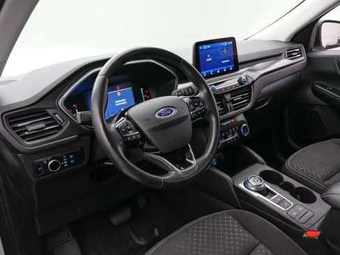 Certified 2023 Ford Escape Active AWD/4WD image 12